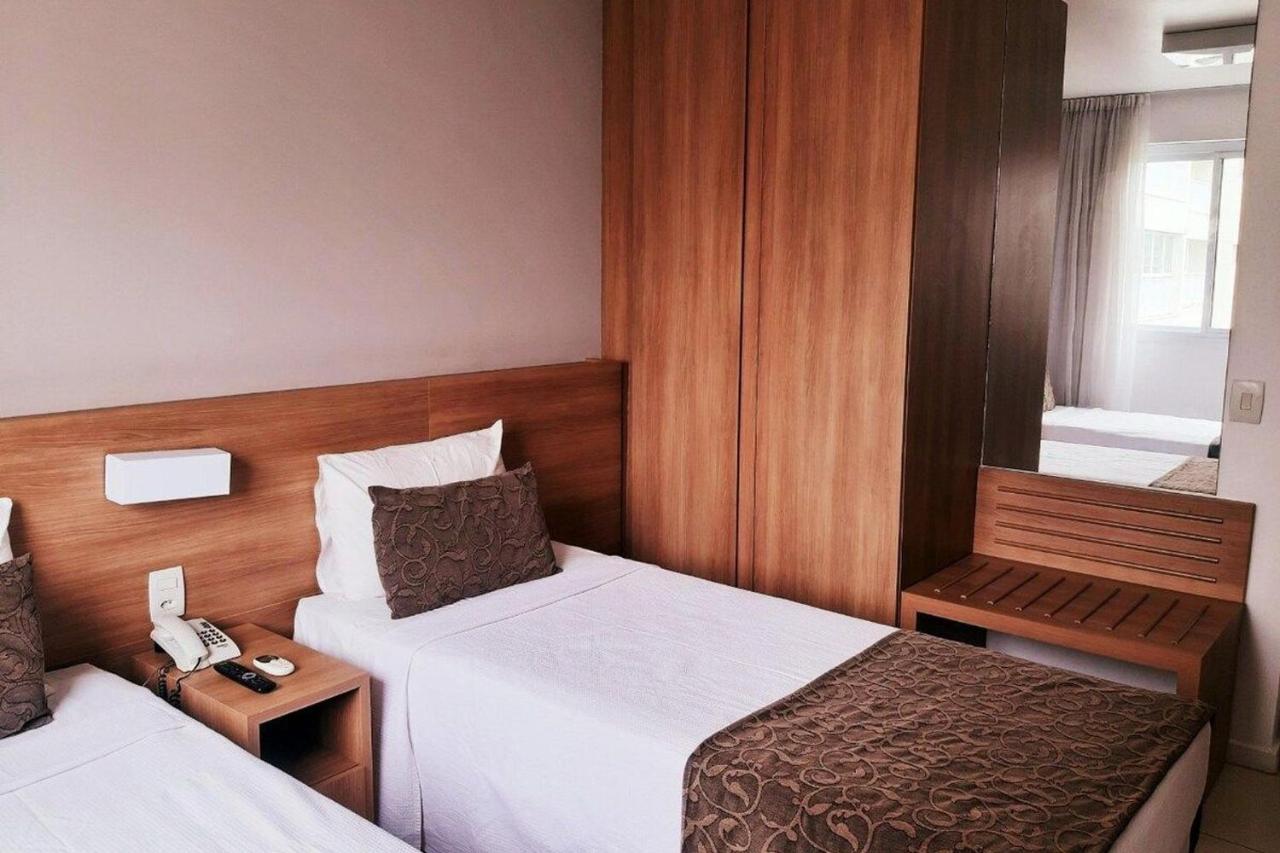 Localizacao Na Barra Da Tijuca- Com Ar, Wifi, Microondas Apartment Rio de Janeiro